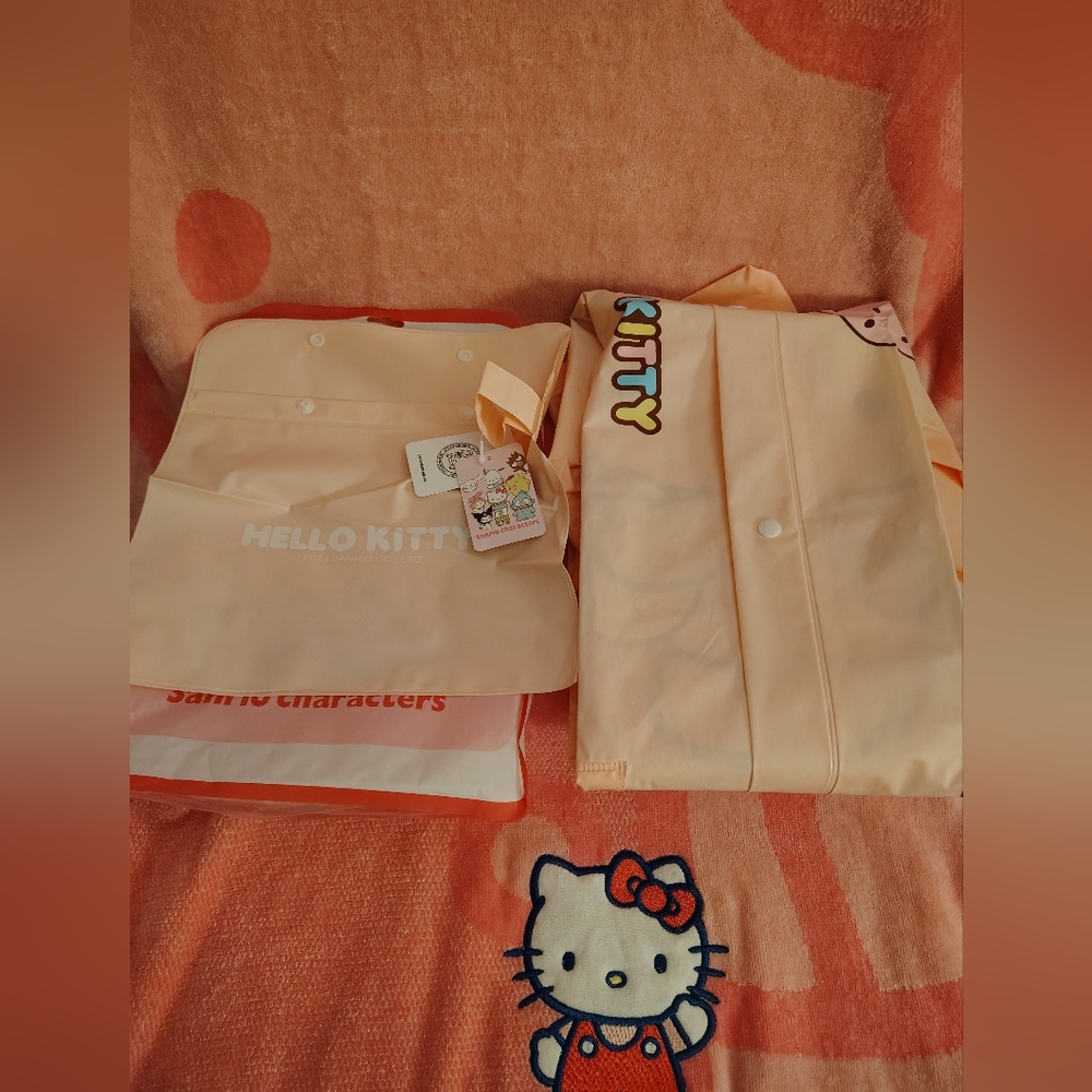 EXCLUSIVE - Hello Kitty Girl's Pink Hooded Raincoat & Storage Tote - Size XXXL - Picture 7 of 10